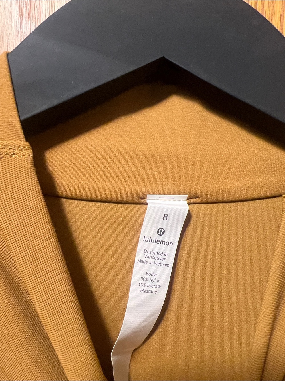 Align Mock Neck. - Picture 2 of 3